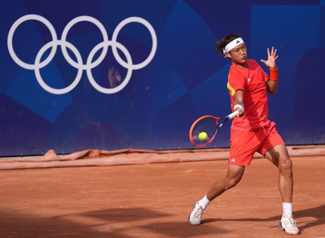 1722757485053000896.jpg 巴黎奥运会丨网球——张之臻止步首轮XxjpseC007877_20240729_MVPFN0A001.jpg